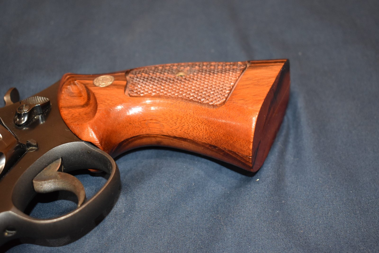 SMITH & WESSON FACTORY N FRAME TARGET GRIPS NT83 - Image 13